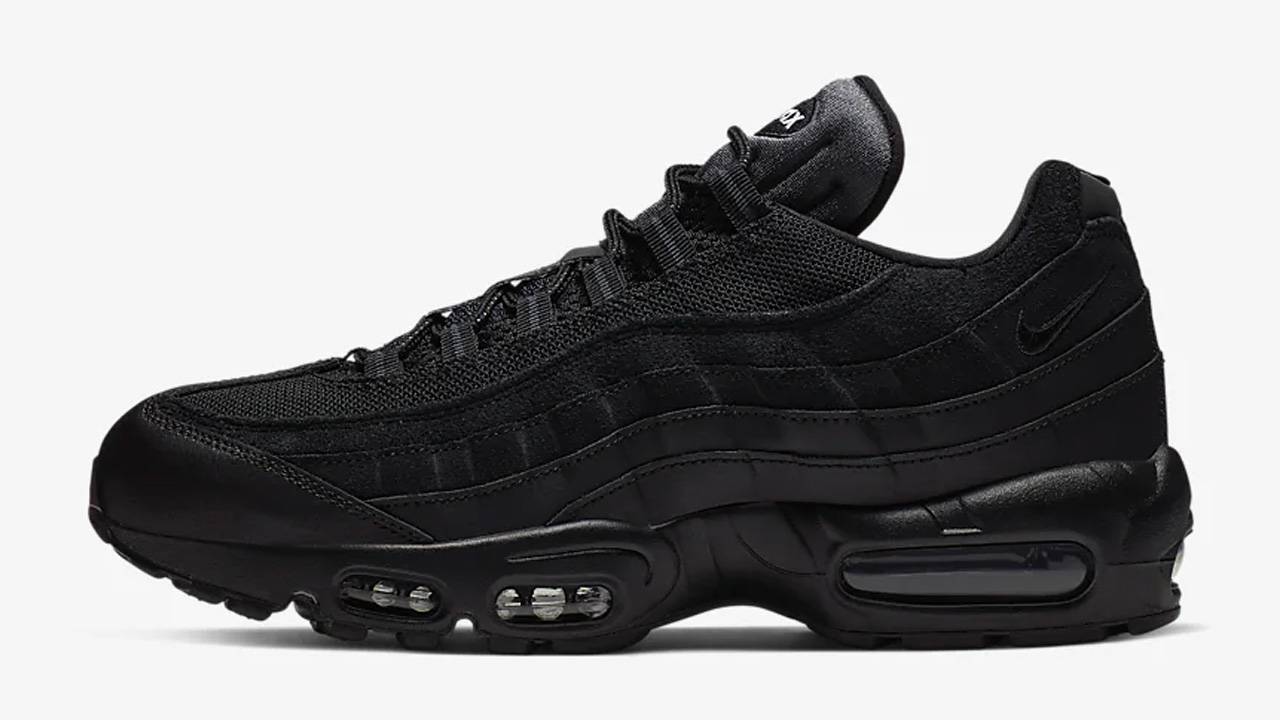 25 Insane Sneaker & Apparel Steals You Can't Miss in Nike's Christmas Sale!