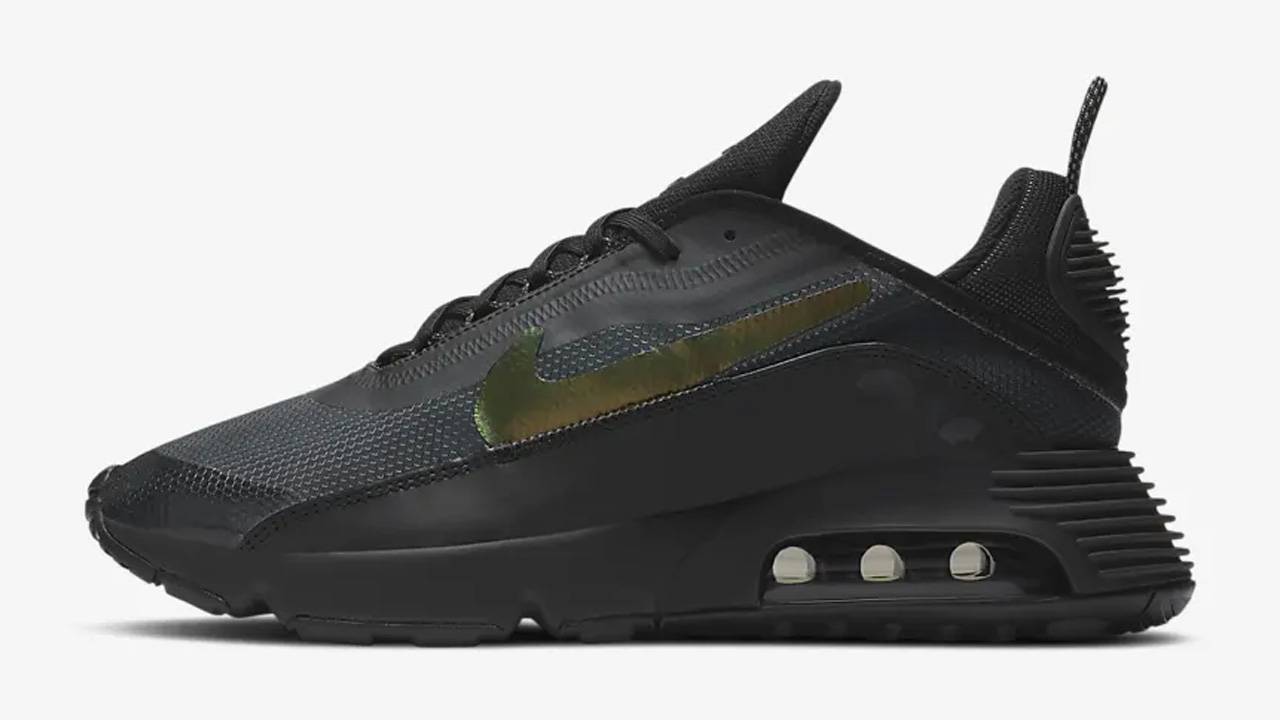 25 Insane Sneaker & Apparel Steals You Can't Miss in Nike's Christmas Sale!