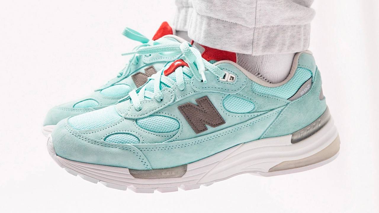 KITH x New Balance 992 "Kithmas"