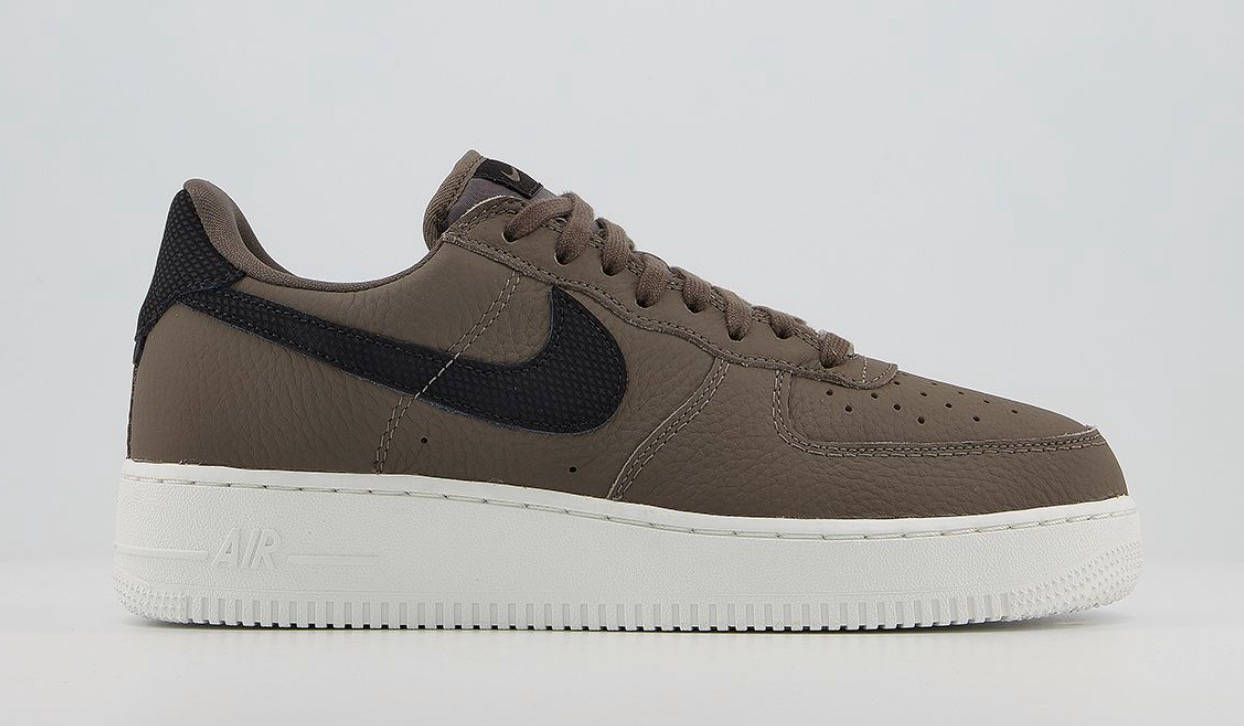 Nike Air Force 1 07 Brown