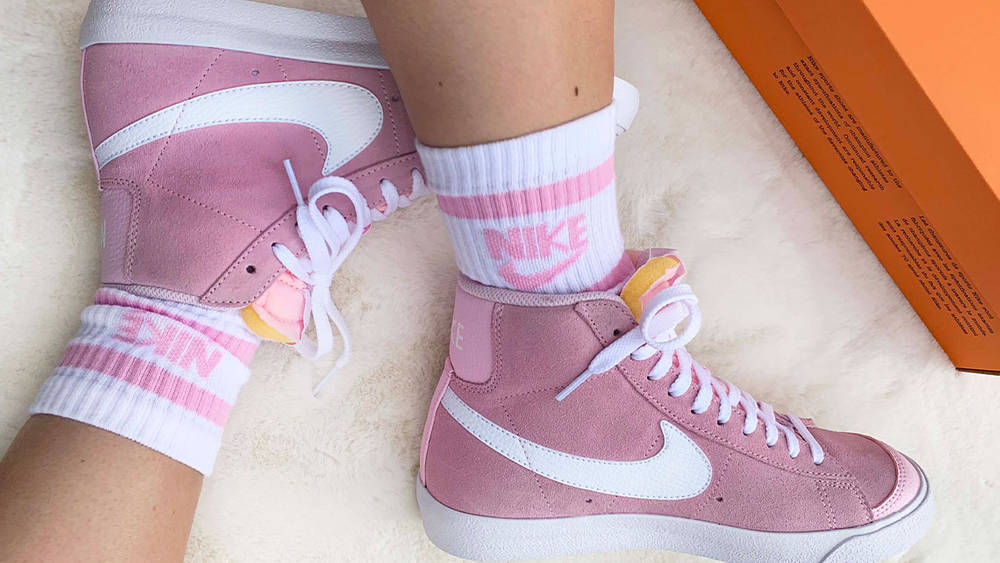 Nike Blazer Mid 77 pink white feature Nike Blazer Mid 77 pink white feature