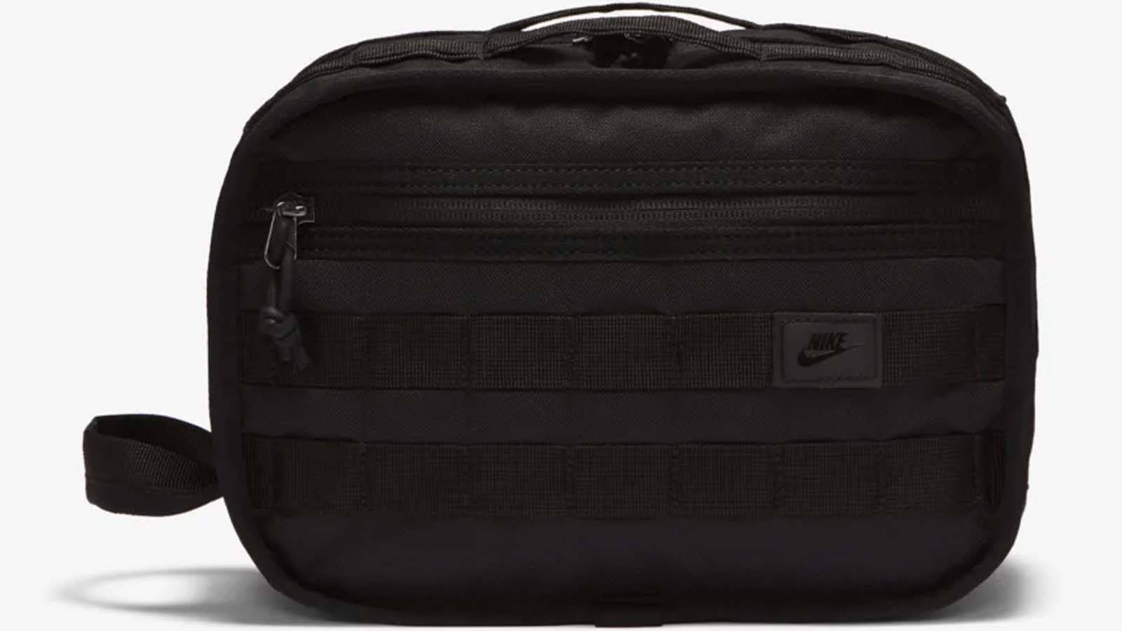 nike sportswear utility bag