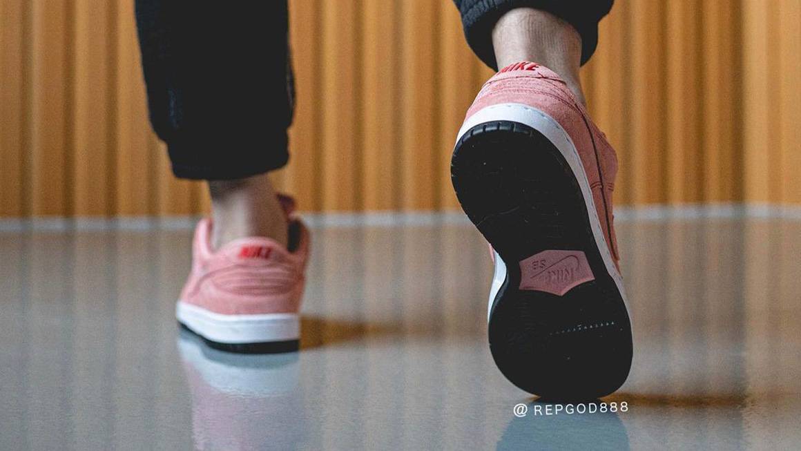 Nike SB Dunk Low "Pink Pig"