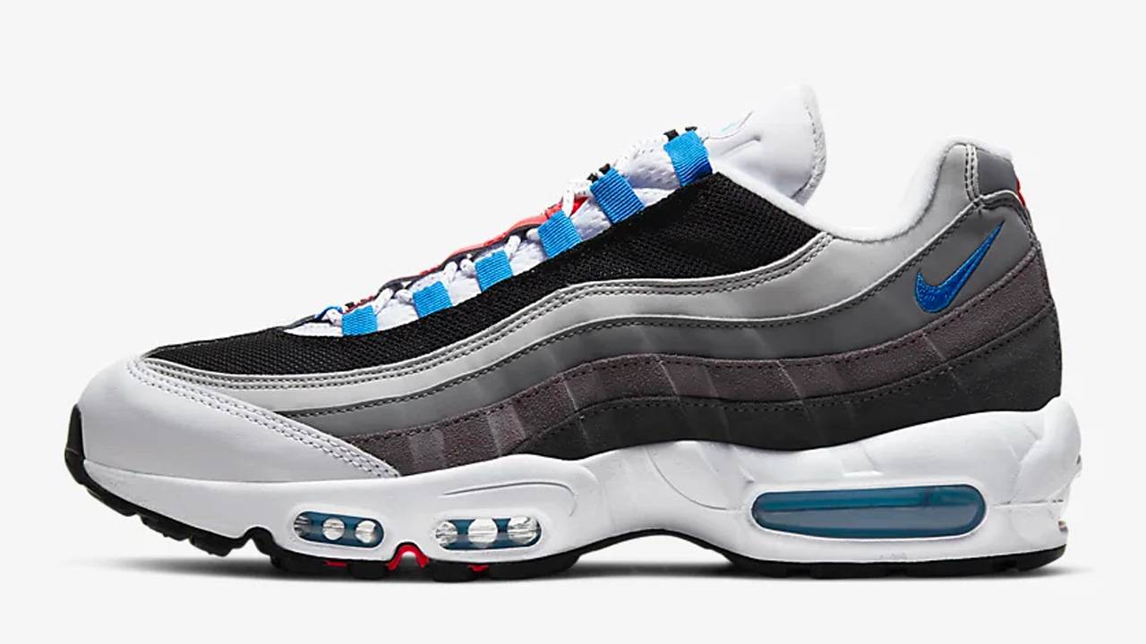 10 Quick Fire Swoosh Steals That You Need To Cop ASAP