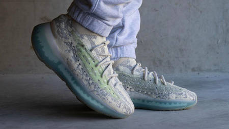 An On-Foot Look at the Yeezy Boost 380 "Alien Blue" An On-Foot Look at the Yeezy Boost 380 "Alien Blue"