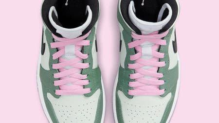 Tonal Green Hues Refresh This Air Jordan 1 Mid SE 'Dutch Green' Tonal Green Hues Refresh This Air Jordan 1 Mid SE 'Dutch Green'