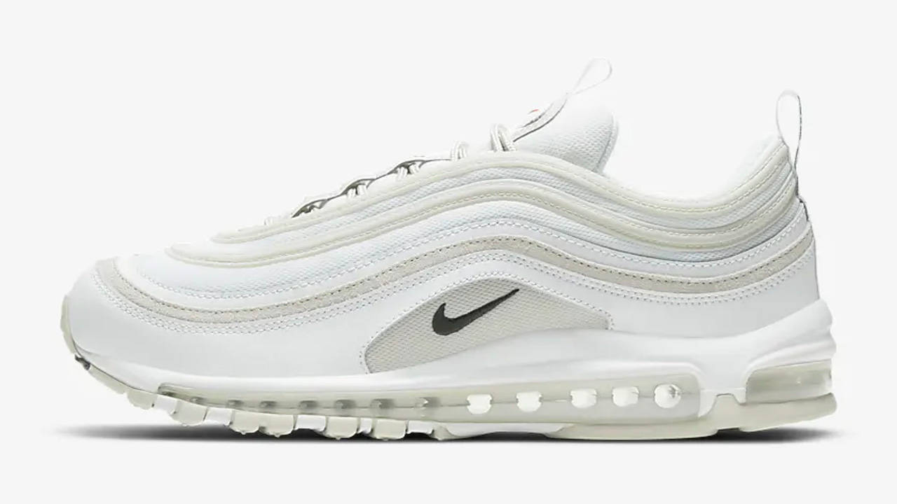 15 Brand New Nike Drops That You Should Definitely Cop ASAP