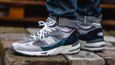 stockists of new balance trainers