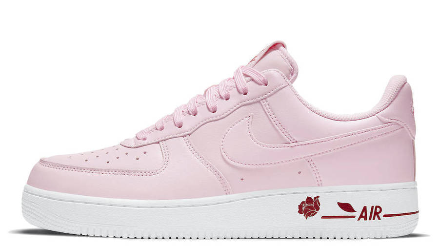 nike air force with pink