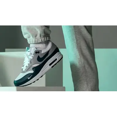 Air Max 1 LV8 'Dark Teal Green' Release Date . Nike SNKRS LU