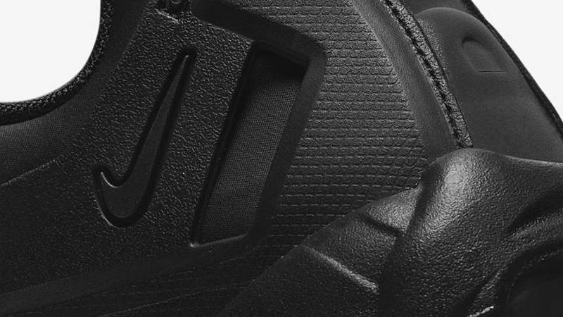Nike Air Max 95 NDSTRKT Black Closeup