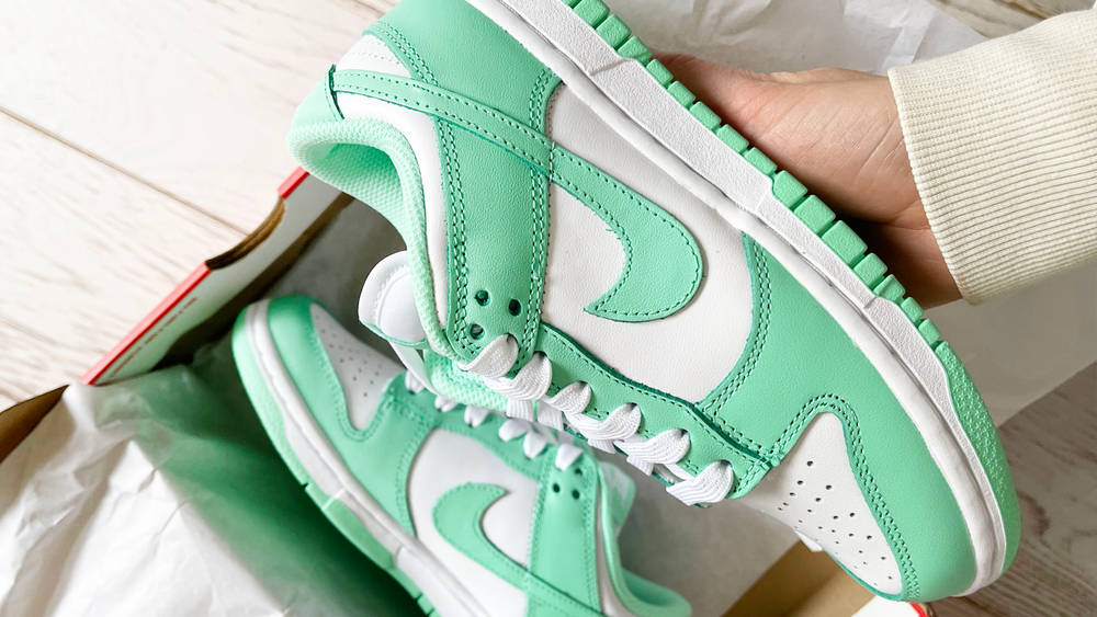 nike dunk low green glow how to cop nike dunk low green glow how to cop