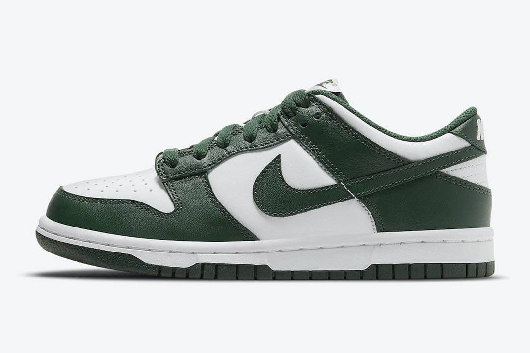 Nike Dunk Low Spartan Green side