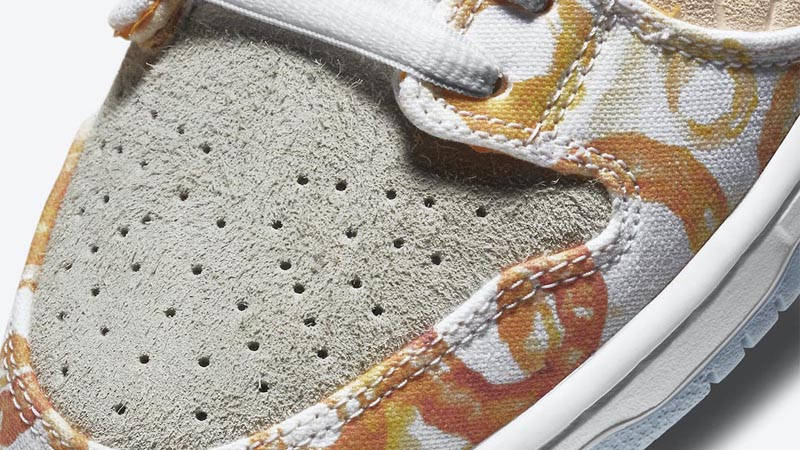 Nike SB Dunk Low Street Hawker Front Closeup