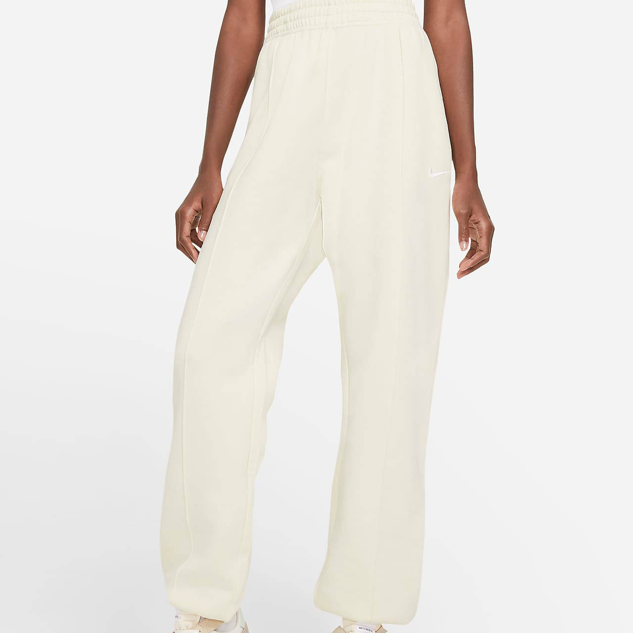 Nike sporstwear sweatpants cream