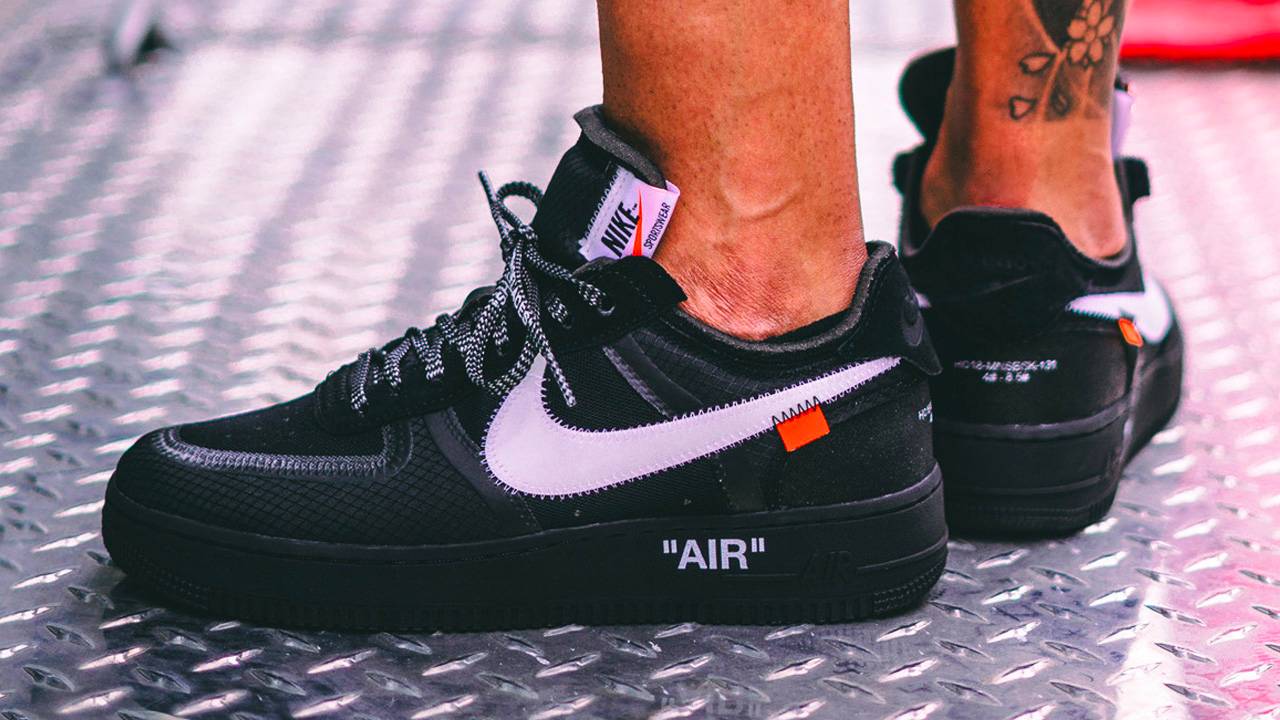 How to Spot a Fake Online Sneaker Store