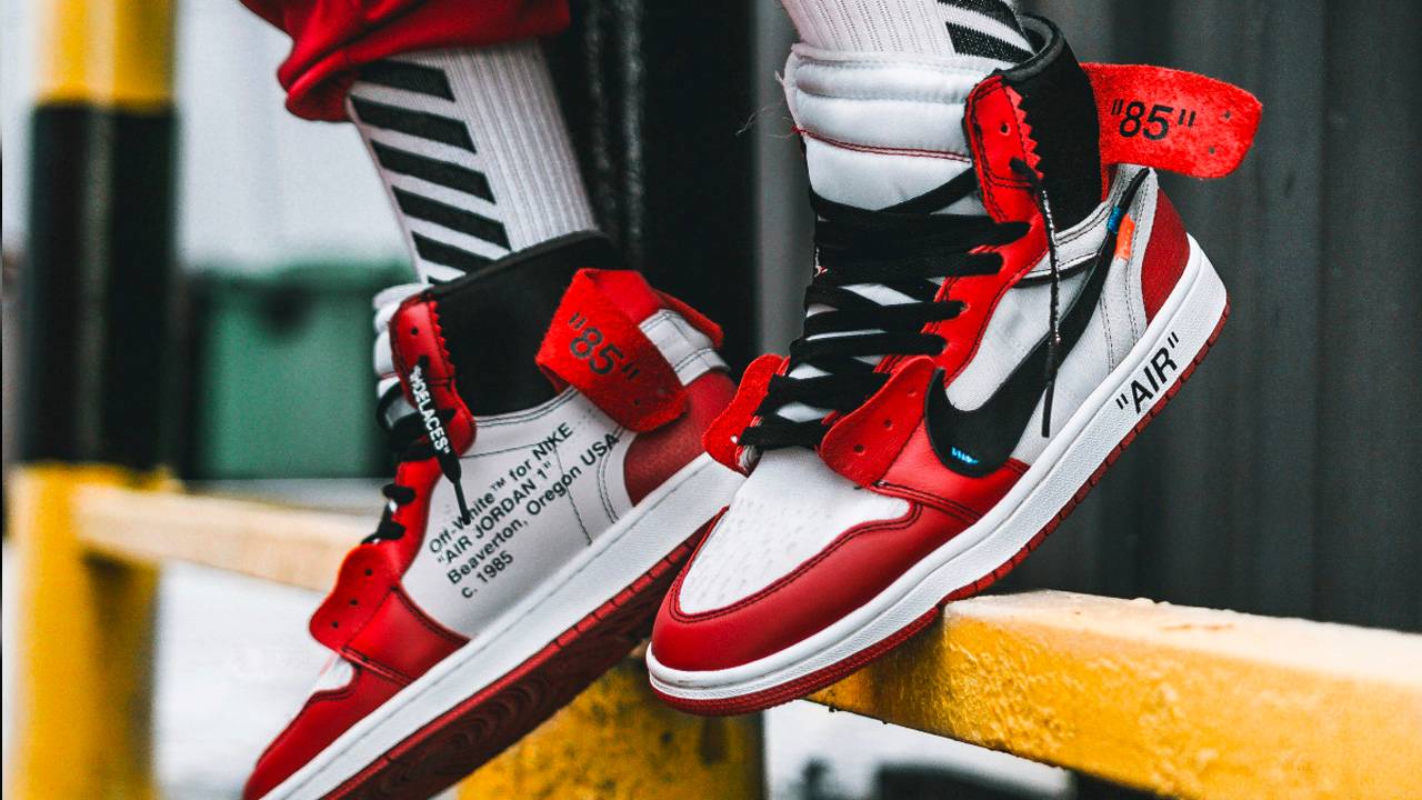 How to Spot a Fake Online Sneaker Store