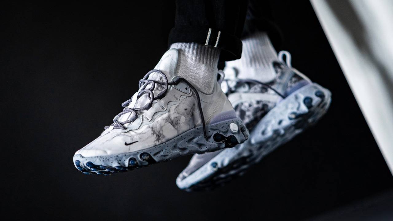 How to Spot a Fake Online Sneaker Store