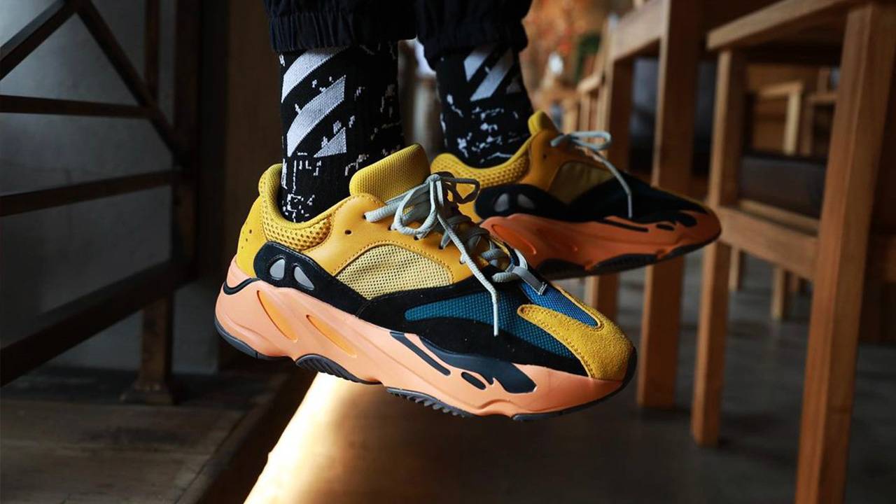 Yeezy 700 "Sun"