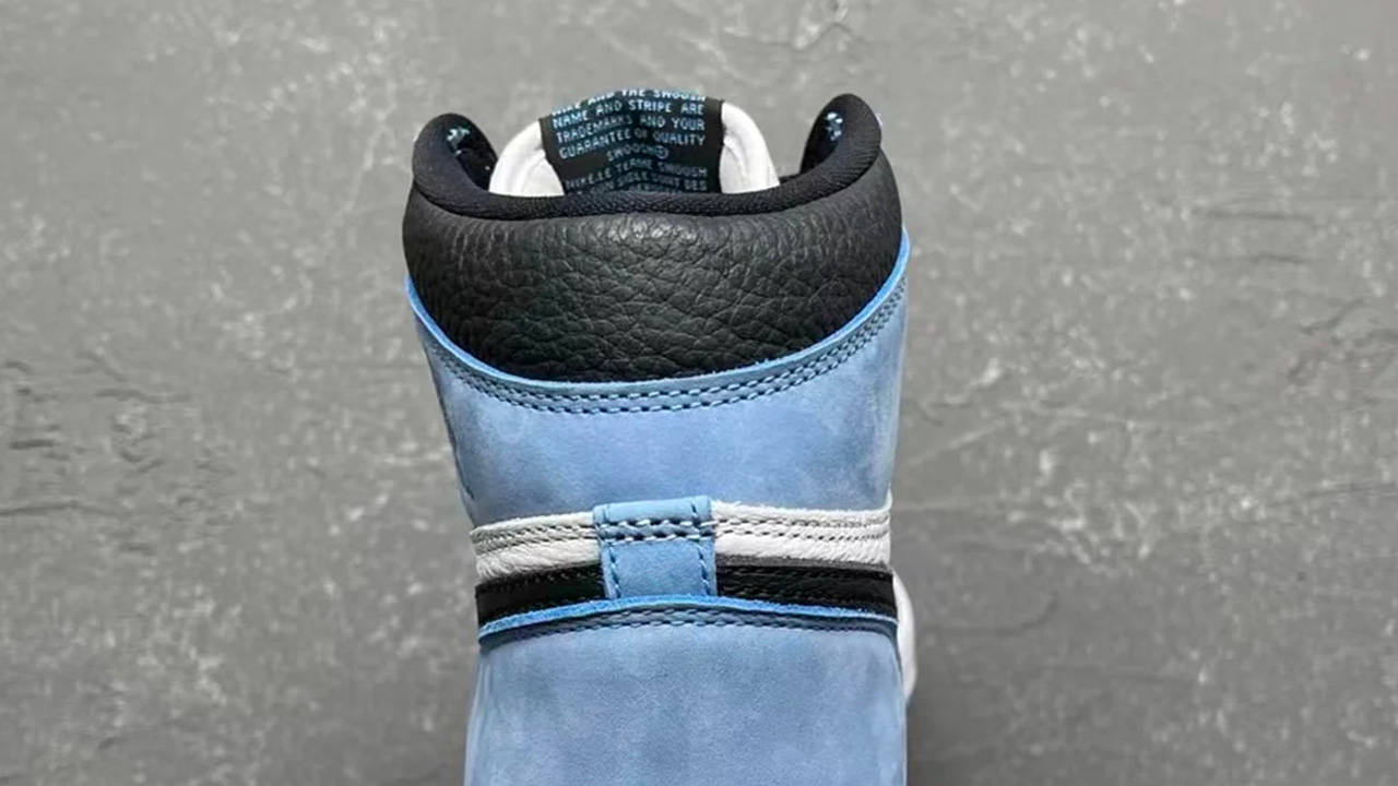 Air Jordan 1 High OG "University Blue"