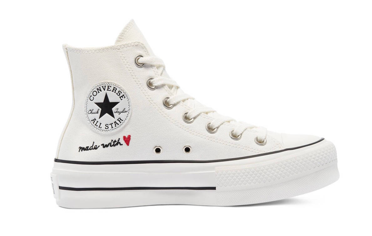 Valentine’s Day Platform Chuck Taylor All Star High Top Cream