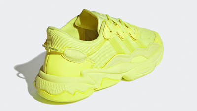 ozweego frozen yellow