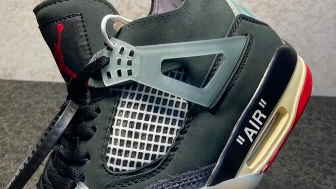 Off-White x Air Jordan 4 "Bred"
