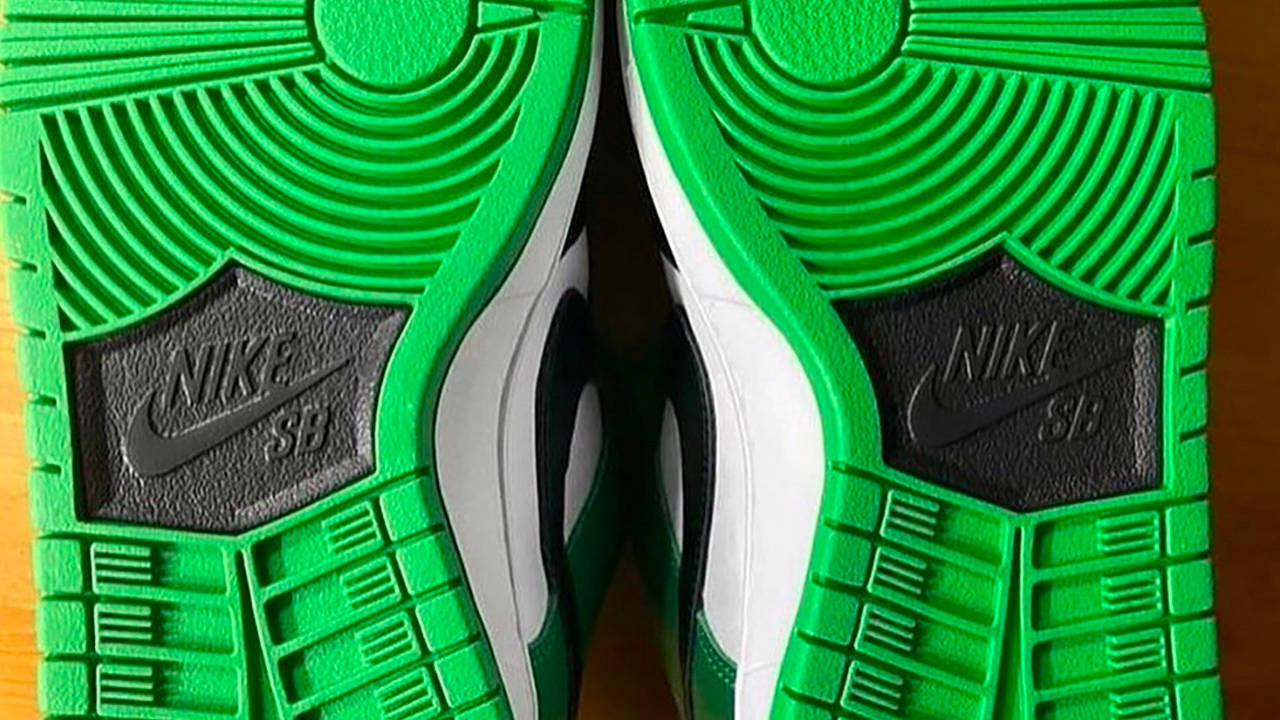 Nike SB Dunk Low "Classic Green"