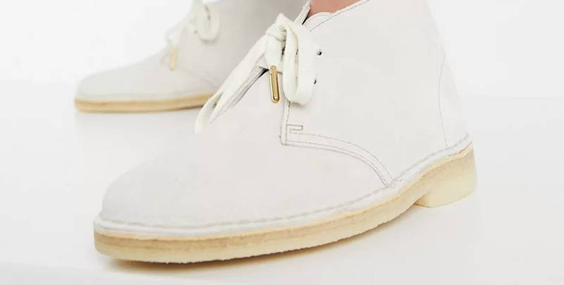 White suede hot sale desert clarks