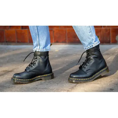 Dr martens pascal 8 eye boots black online