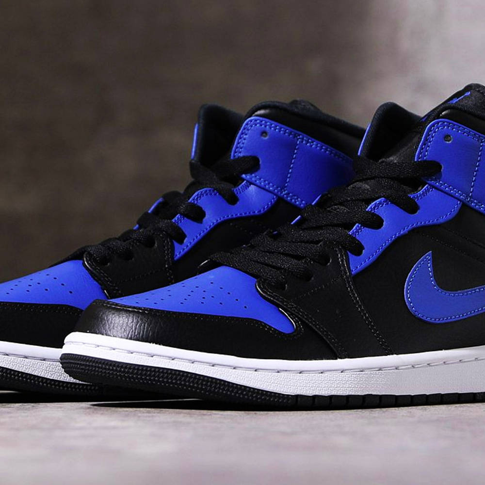 jordan 1 hyper royal mid