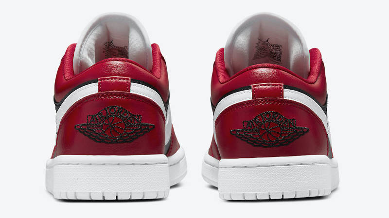 Jordan 1 Low Chicago Flip Back