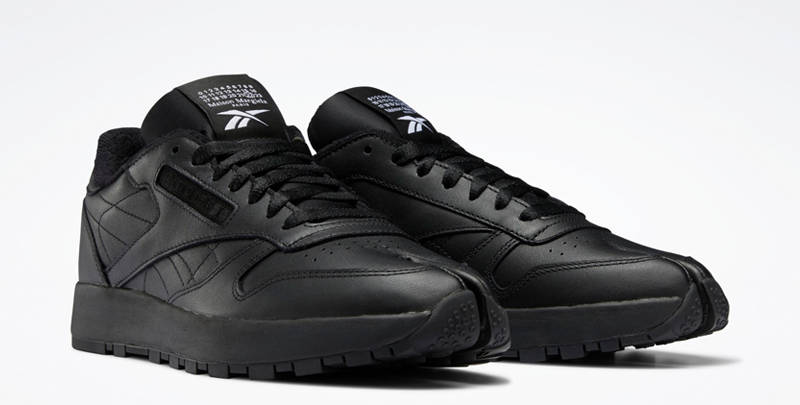 Maison Margiela x Reebok Classic Leather Tabi Black Front