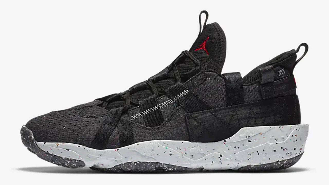 Snap Up These Sizzling Swoosh Steals Before They Sell Out!