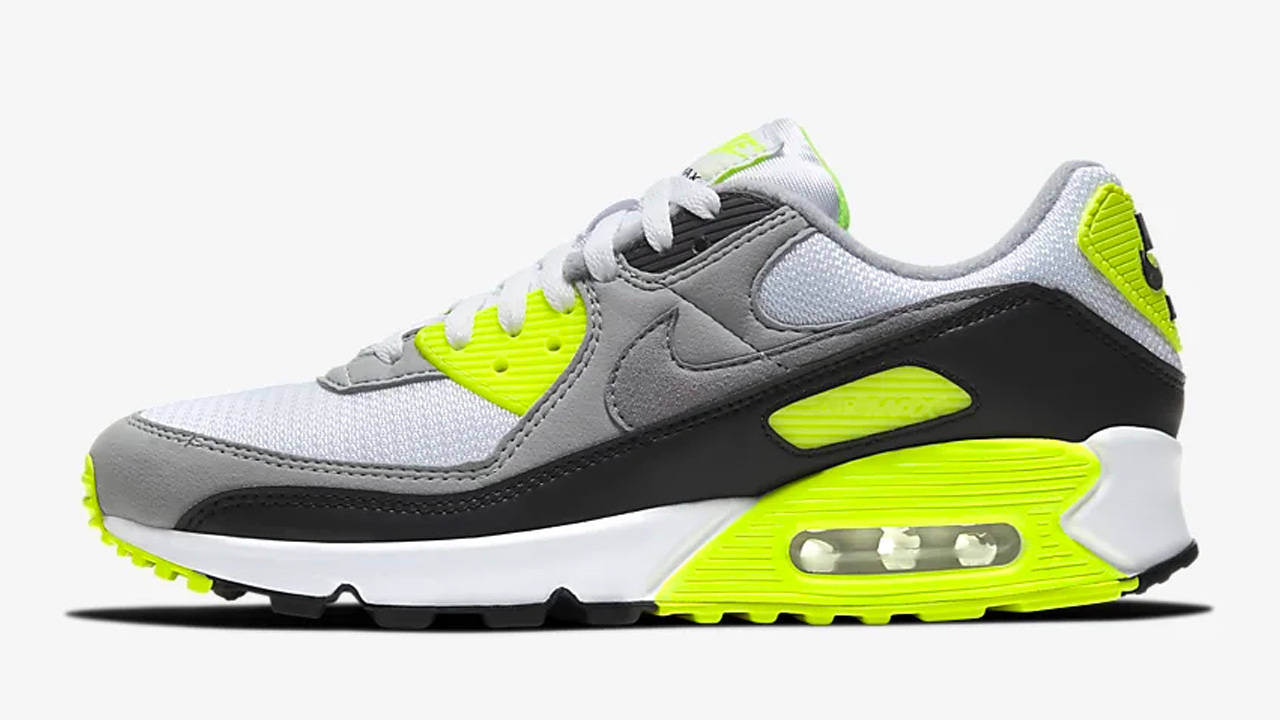 Snap Up These Sizzling Swoosh Steals Before They Sell Out!