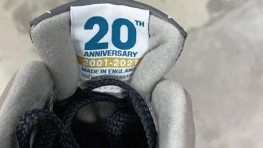 New Balance 991 20th Anniversary Grey Closeup