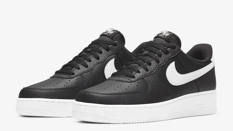 Nike Air Force 1 07 Black White Front