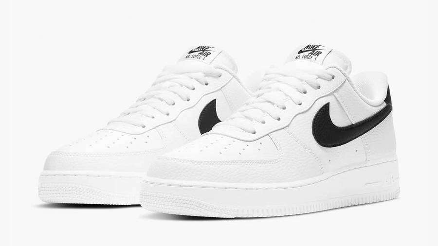 Nike Air Force 1 07 White Black Front