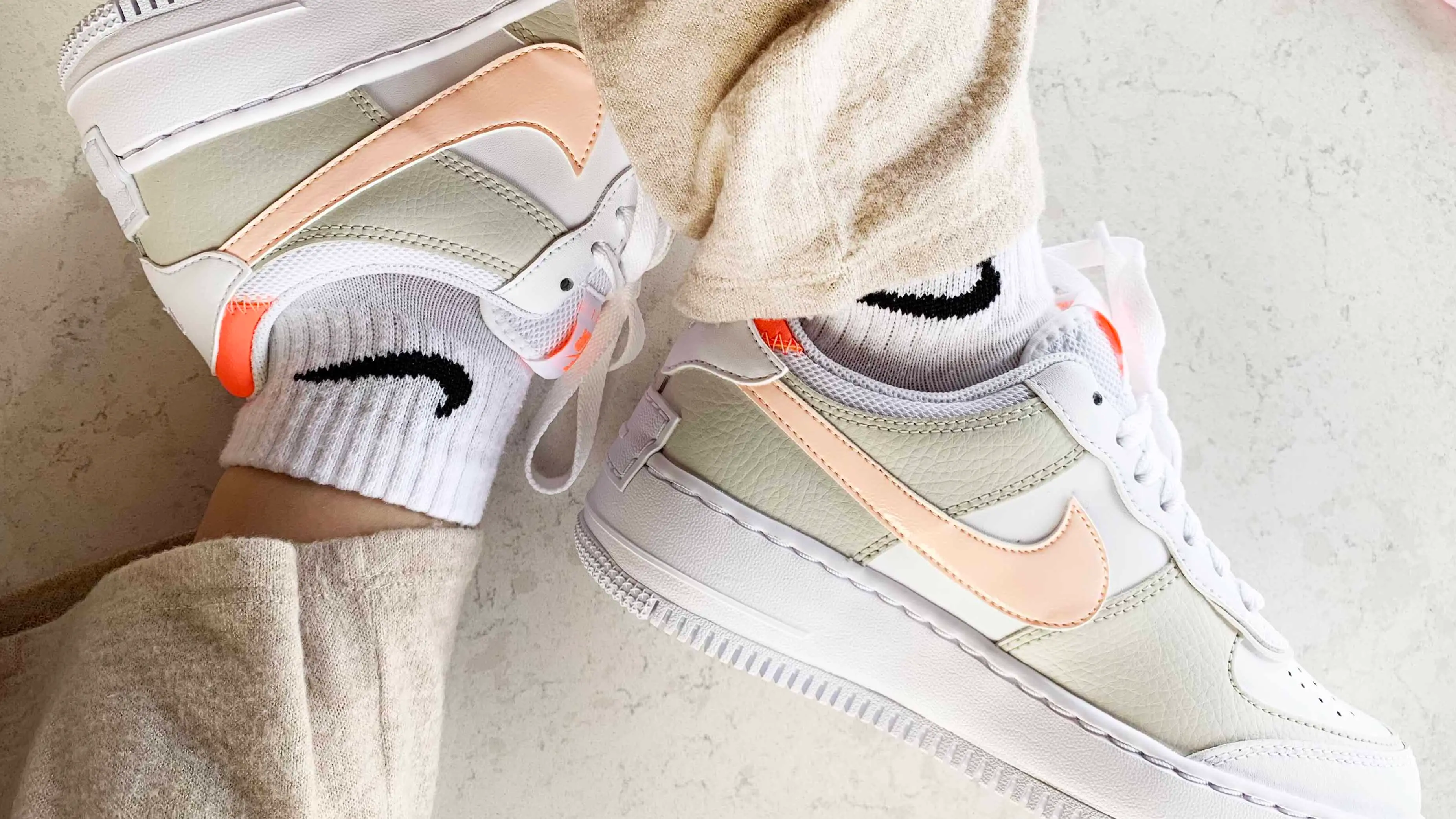 Af1 crimson tint hotsell