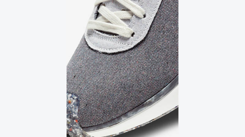 Nike-DMSX-Waffle-Mean-Green-Closeup2
