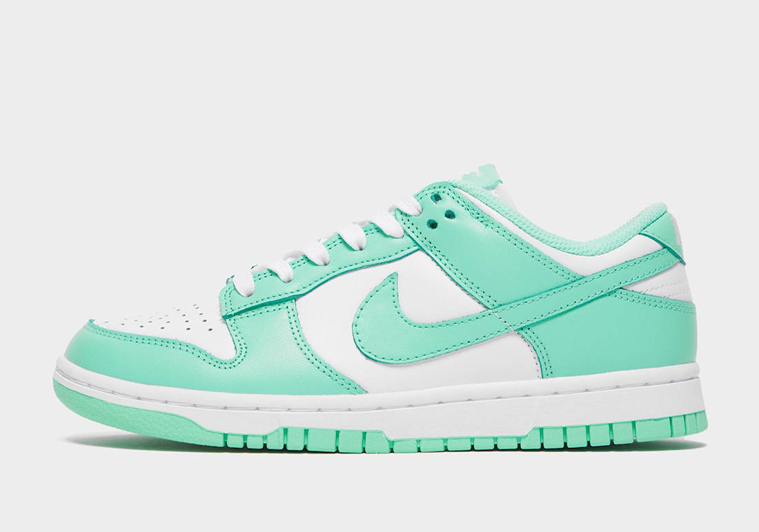 Nike Dunk Low Green Glow 1