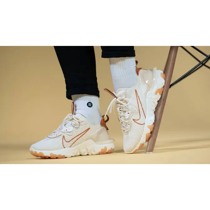 pale ivory nike react
