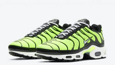 nike tuned 1 volt green