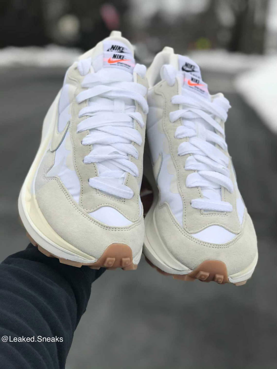 sacai x nike vaporwaffle white sail.