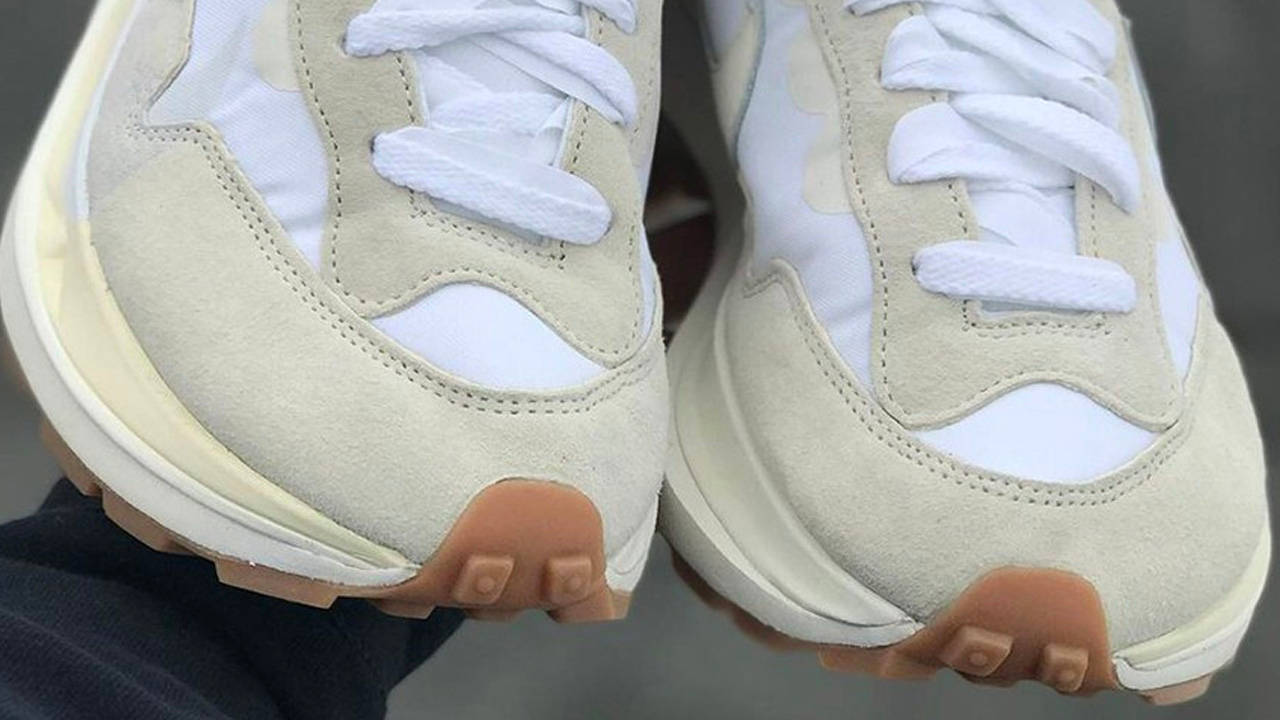 sacai x Nike VaporWaffle "Sail Gum"