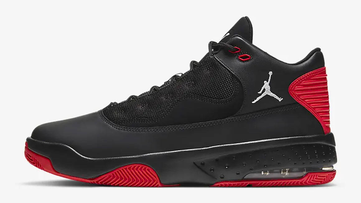 Get Your Heart Racing This Valentine's Day With Nike's Exclusive 20% Off Offer!