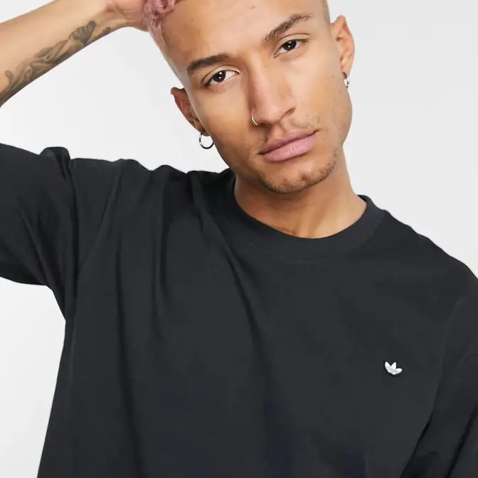 adidas Adicolor Premium T-Shirt Black Closeup