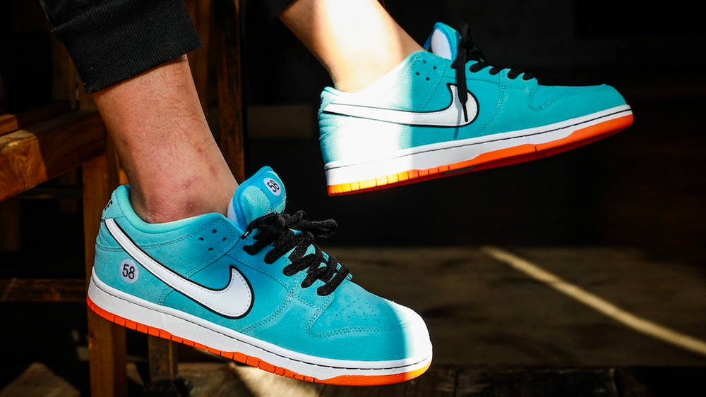 Image via hanzuying Nike SB Dunk Low "Gulf"