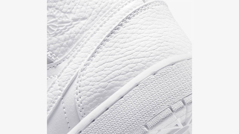 Jordan 1 Mid GS Triple White Closeup