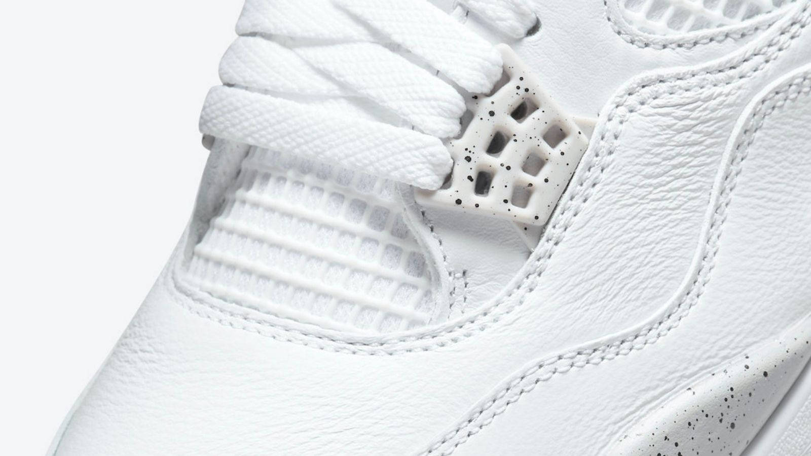 Jordan 4 Oreo close